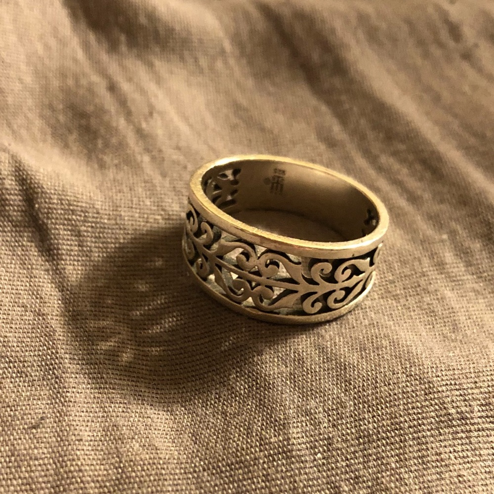 Ring